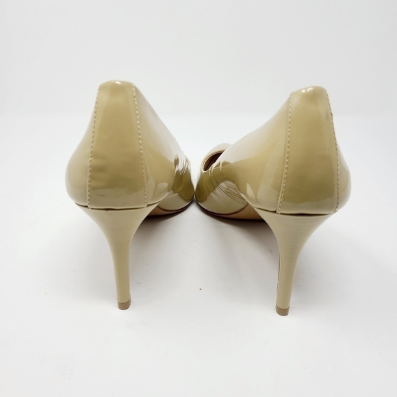 Vince Camuto | Women's Caprita Neutral Patent Leather Heels (Size 10M) - Picture 8 of 10